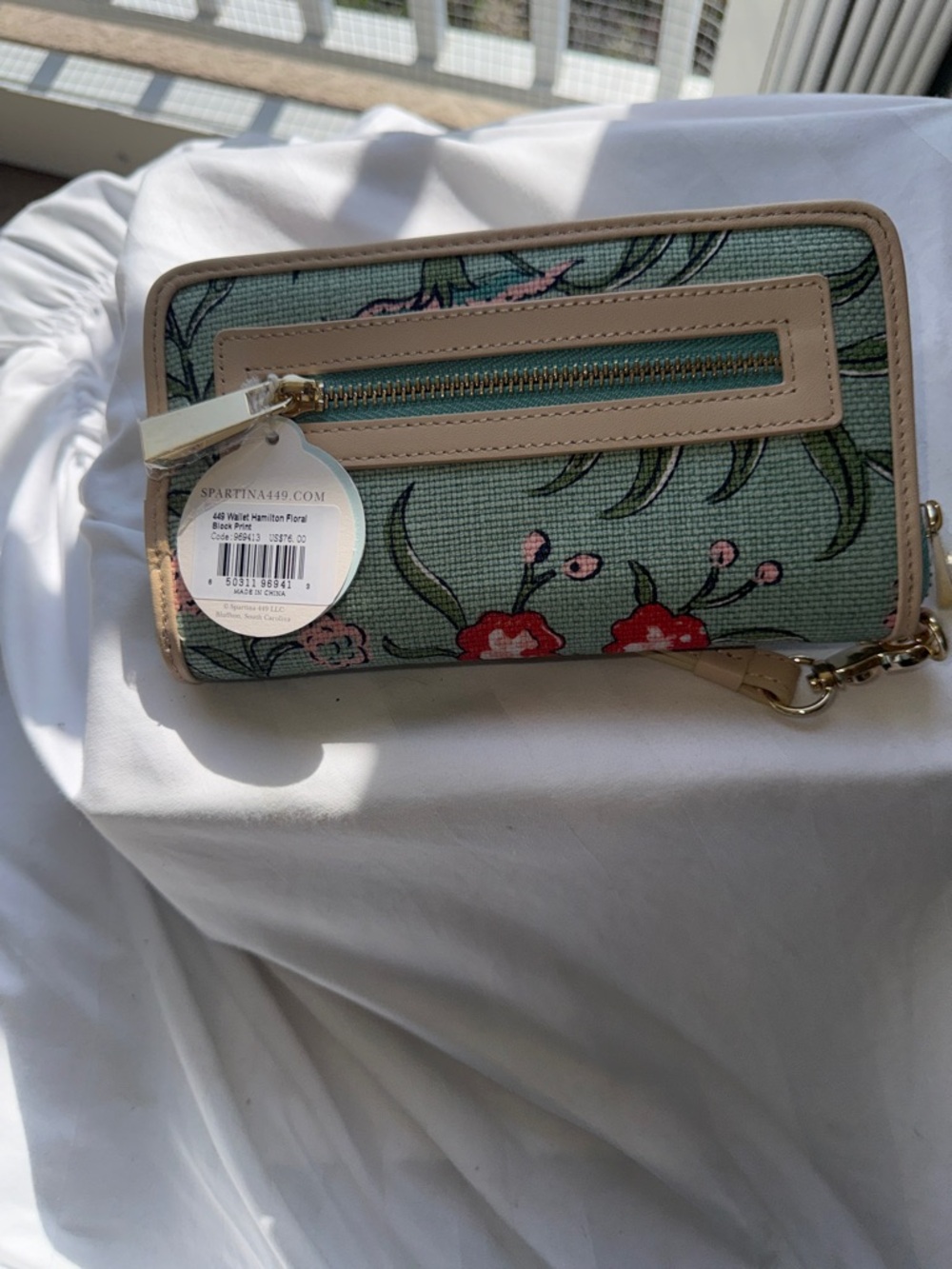 NWT - Spartina Wristlet. Style: Hamilton Floral.

#64 - Picture 2 of 3